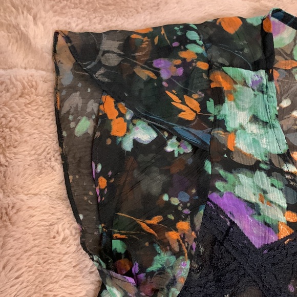 Jessica Simpson sheer floral top - XL - Picture 6 of 8